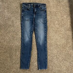 ✨SOLD✨AE 2L Hi-Rise Jegging Crop